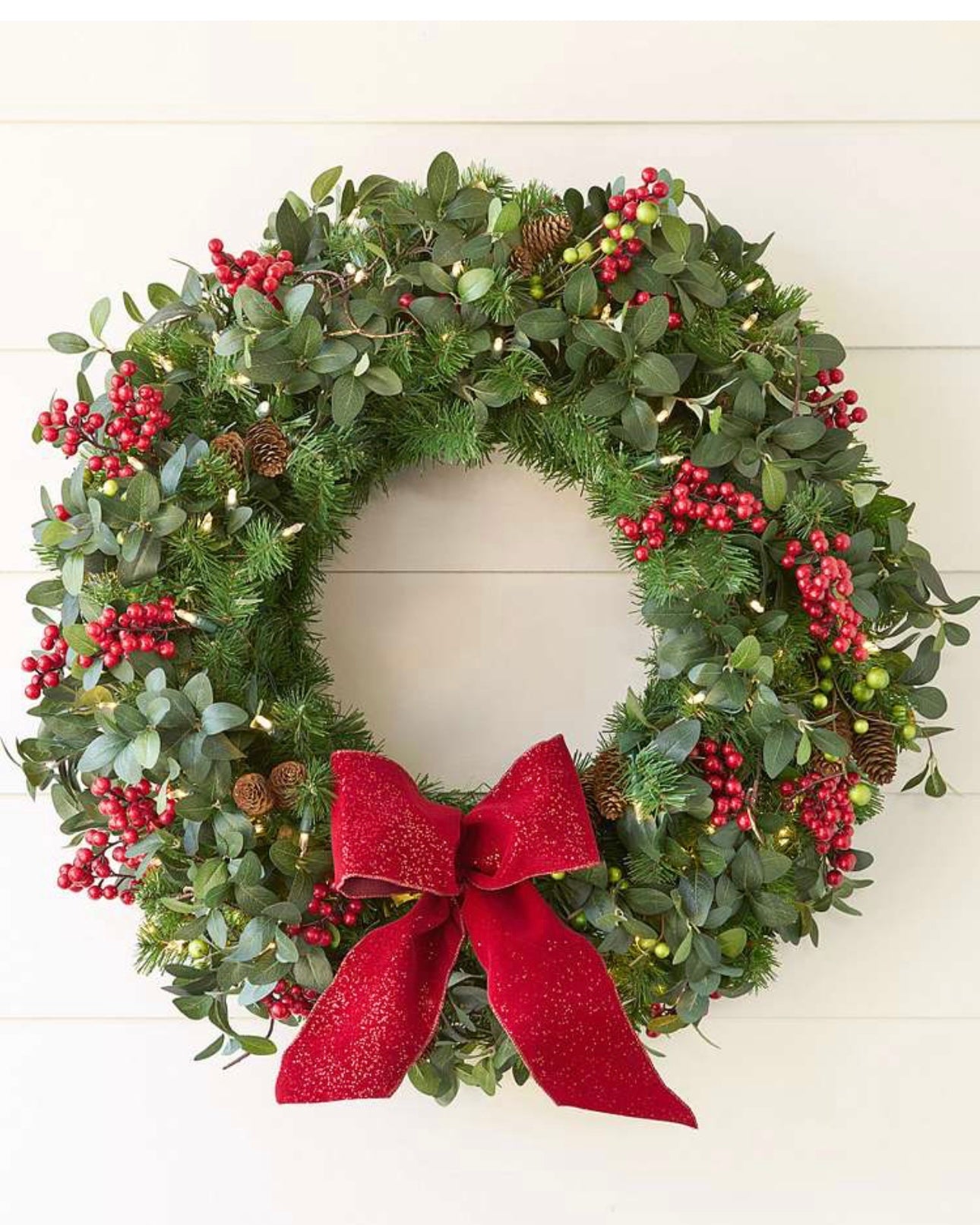 Bay Laurel with Mixed Berries Foliage